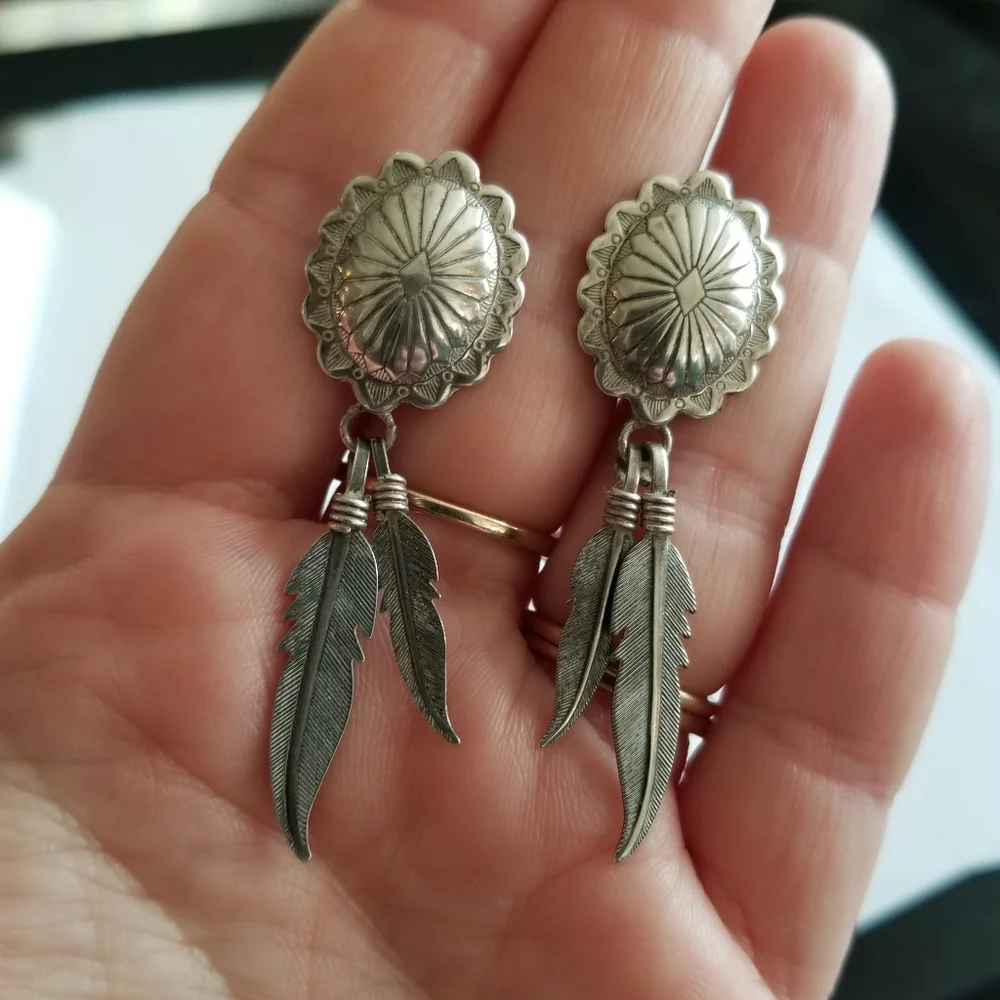 Vintage earrings Sterling Silver shield post Feather dangles 925 old pawn